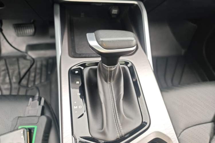 Used Geely Auto Emgrand 2022 4th Generation 1.5L CVT Luxury Model Gear Lever