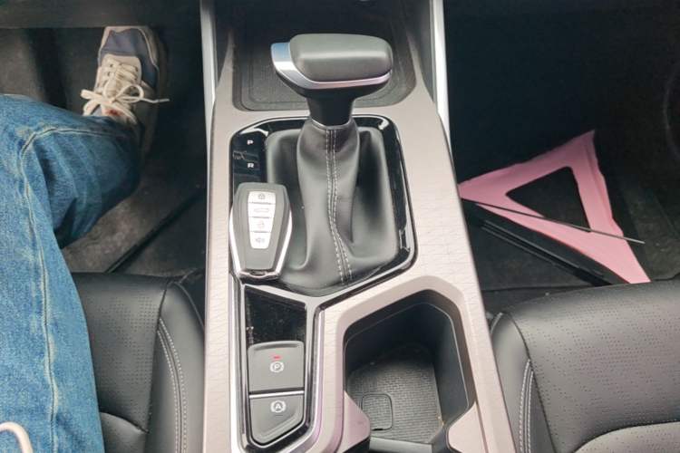 Used Geely Auto Emgrand 2022 4th Generation 1.5L CVT Luxury Model Gear Lever