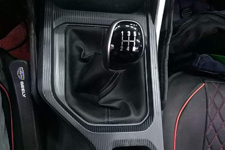 Used Geely Auto Emgrand 2022 4th Generation 1.5L Manual Elite Model Gear Lever