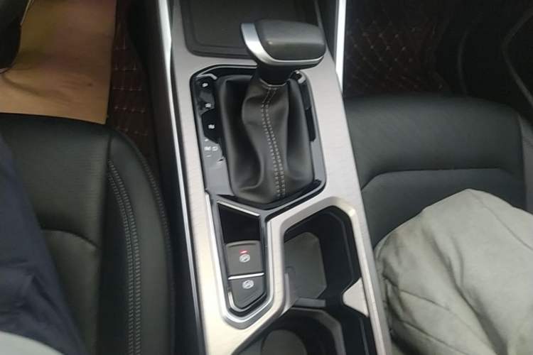 Used Geely Auto Emgrand 2022 4th Generation 1.5L CVT Luxury Model Gear Lever