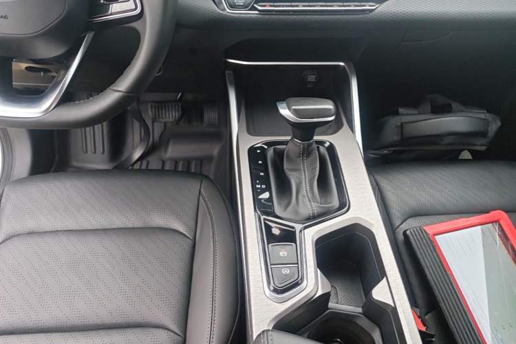 Used Geely Auto Emgrand 2022 4th Generation 1.5L CVT Luxury Model Gear Lever