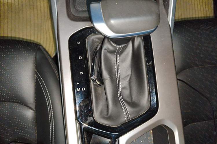 Used Geely Auto Emgrand 2022 4th Generation 1.5L CVT Luxury Model Gear Lever
