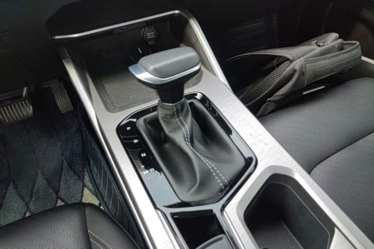 Used Geely Auto Emgrand 2022 4th Generation 1.5L CVT Luxury Model Gear Lever