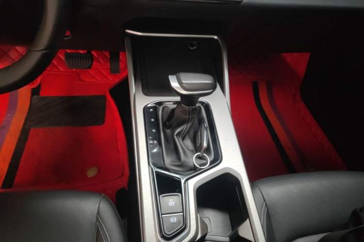 Used Geely Auto Emgrand 2022 4th Generation 1.5L CVT Luxury Model Gear Lever