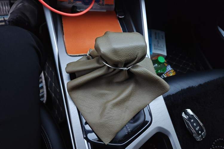 Used Geely Auto Emgrand 2022 4th Generation 1.5L CVT Luxury Model Gear Lever