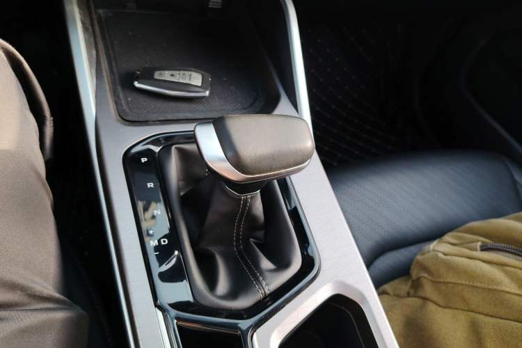 Used Geely Auto Emgrand 2022 4th Generation 1.5L CVT Luxury Model Gear Lever