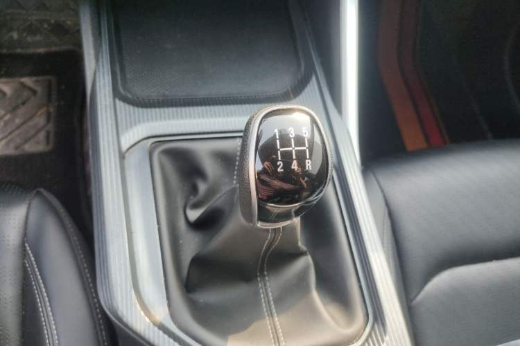 Used Geely Auto Emgrand 2022 4th Generation 1.5L Manual Elite Model Gear Lever