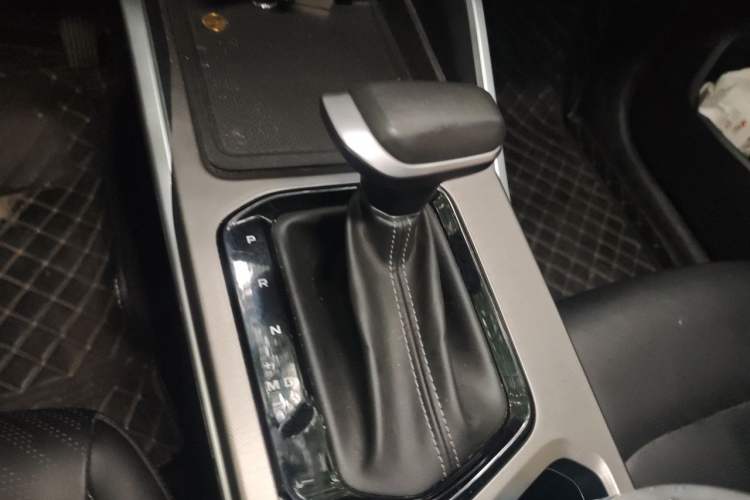 Used Geely Auto Emgrand 2022 4th Generation 1.5L CVT Luxury Model Gear Lever