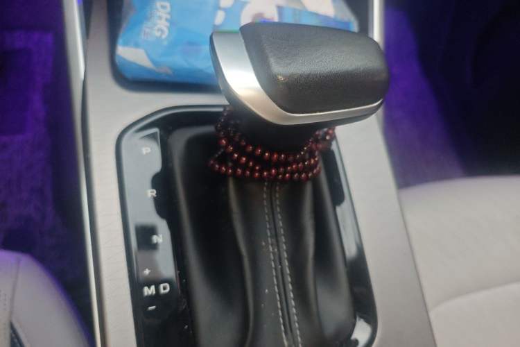 Used Geely Auto Emgrand 2022 4th Generation 1.5L CVT Luxury Model Gear Lever