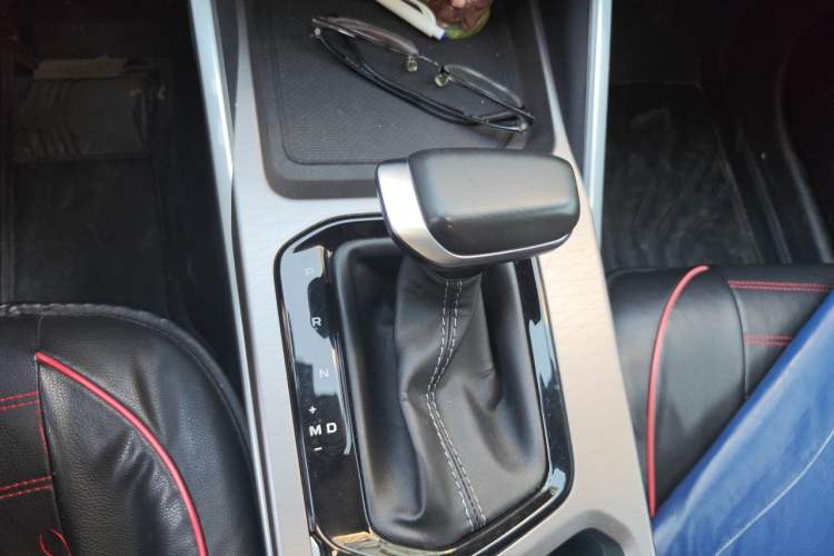 Used Geely Auto Emgrand 2022 4th Generation 1.5L CVT Luxury Model Gear Lever