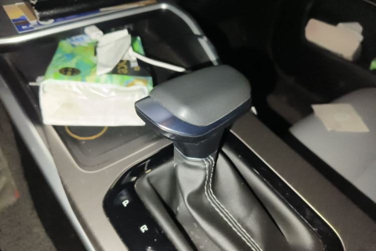 Used Geely Auto Emgrand 2022 4th Generation 1.5L CVT Flagship Model Gear Lever