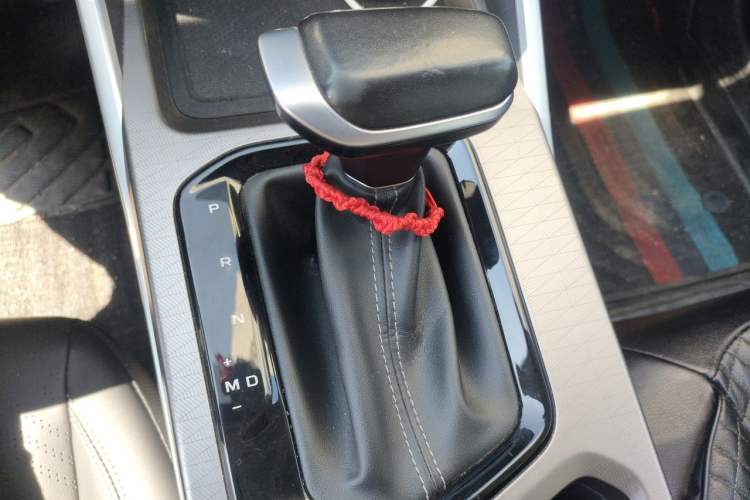 Used Geely Auto Emgrand 2022 4th Generation 1.5L CVT Elite Model Gear Lever