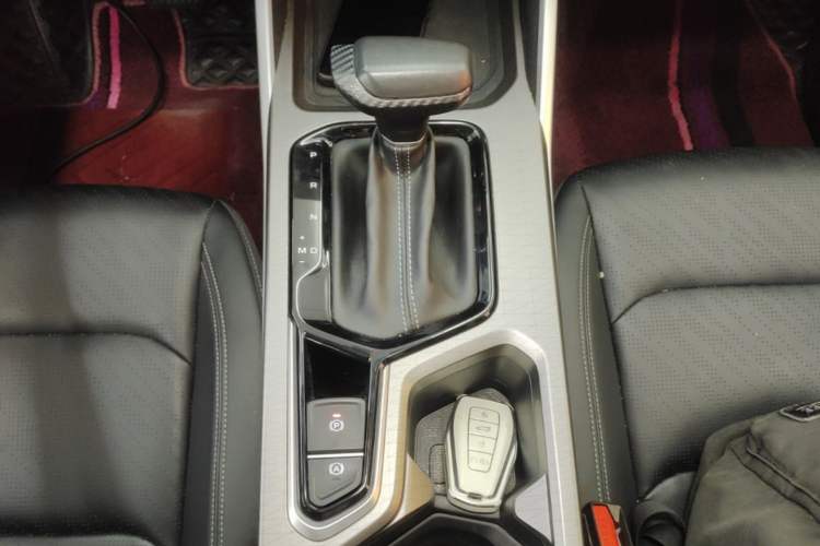 Used Geely Auto Emgrand 2022 4th Generation 1.5L CVT Luxury Model Gear Lever
