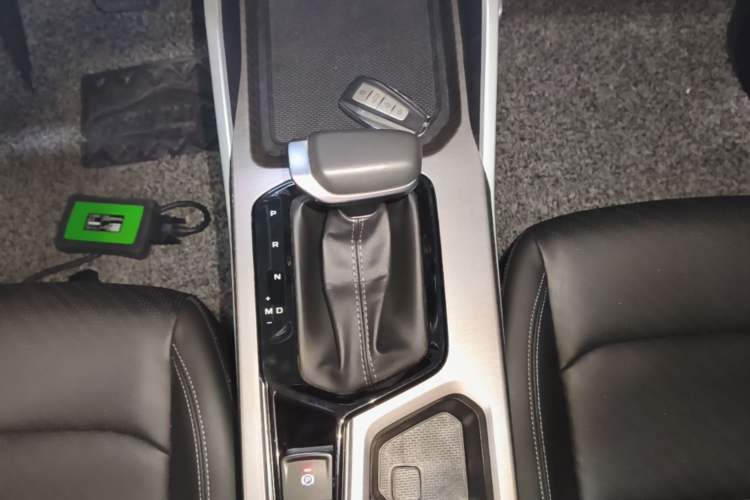 Used Geely Auto Emgrand 2022 4th Generation 1.5L CVT Luxury Model Gear Lever