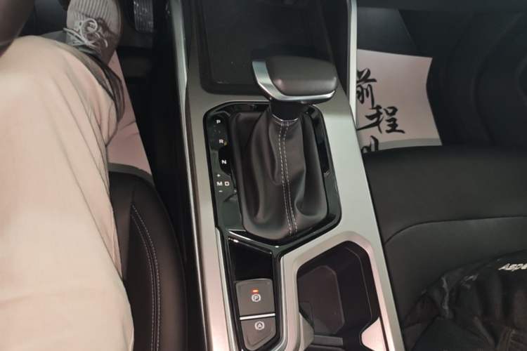Used Geely Auto Emgrand 2022 4th Generation 1.5L CVT Luxury Model Gear Lever