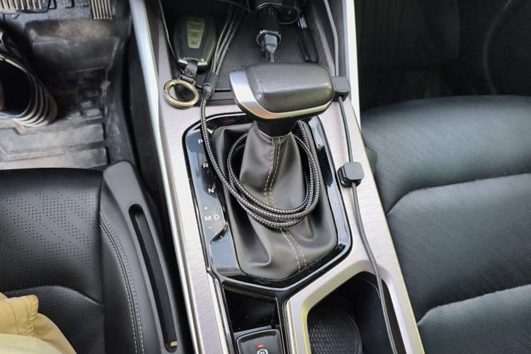 Used Geely Auto Emgrand 2022 4th Generation 1.5L CVT Luxury Model Gear Lever