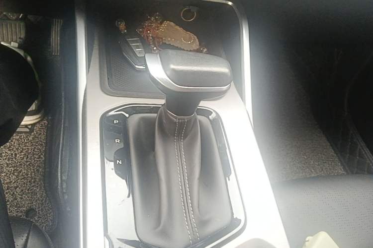 Used Geely Auto Emgrand 2022 4th Generation 1.5L CVT Luxury Model Gear Lever
