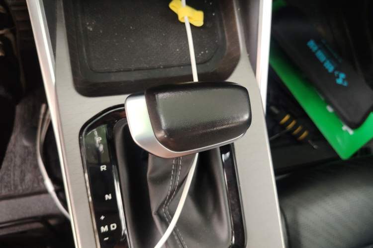 Used Geely Auto Emgrand 2022 4th Generation 1.5L CVT Luxury Model Gear Lever