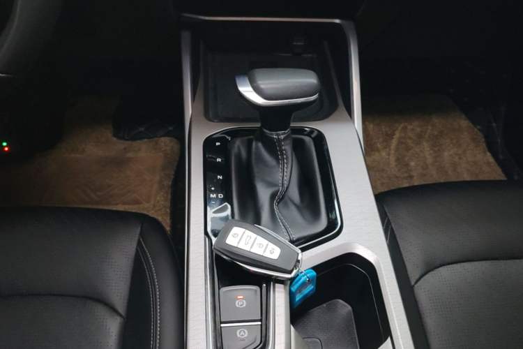 Used Geely Auto Emgrand 2022 4th Generation 1.5L CVT Luxury Model Gear Lever