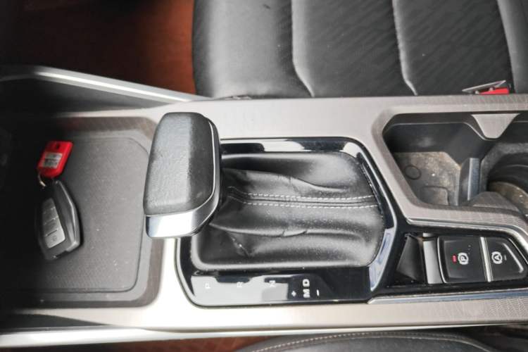 Used Geely Auto Emgrand 2022 4th Generation 1.5L CVT Luxury Model Gear Lever
