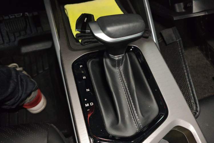 Used Geely Auto Emgrand 2022 4th Generation 1.5L CVT Luxury Model Gear Lever