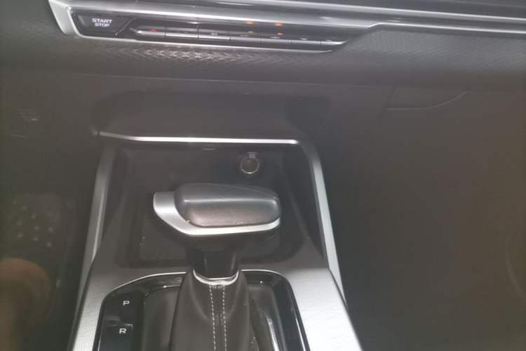Used Geely Auto Emgrand 2022 4th Generation 1.5L CVT Luxury Model Gear Lever