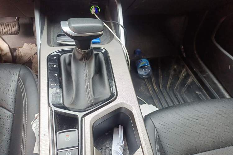 Used Geely Auto Emgrand 2022 4th Generation 1.5L CVT Luxury Model Gear Lever