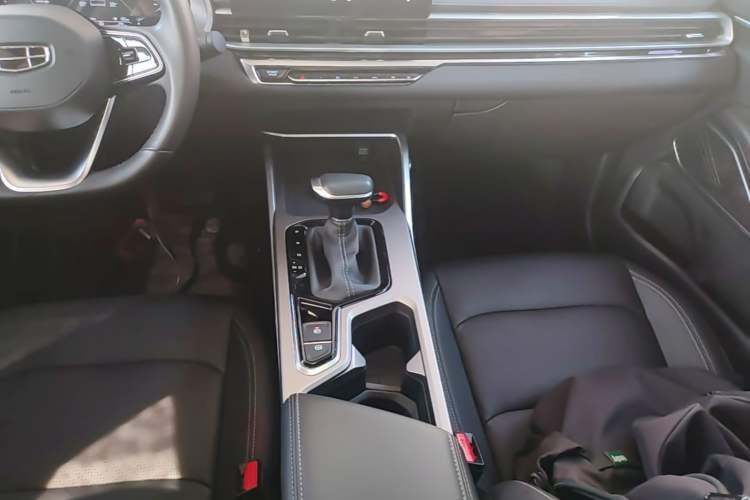 Used Geely Auto Emgrand 2022 4th Generation 1.5L CVT Luxury Model Gear Lever