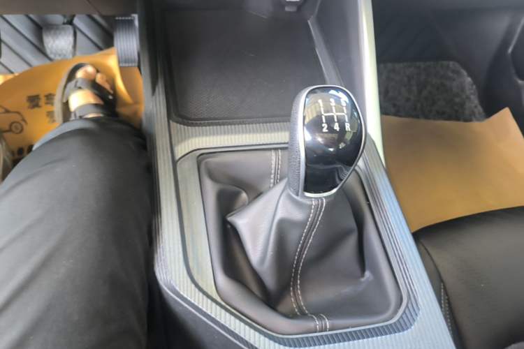 Used Geely Auto Emgrand 2022 4th Generation 1.5L Manual Elite Model Gear Lever