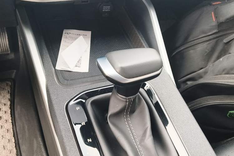 Used Geely Auto Emgrand 2022 4th Generation 1.5L CVT Luxury Model Gear Lever