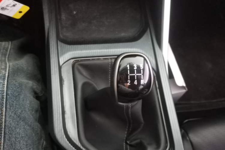Used Geely Auto Emgrand 2022 4th Generation 1.5L Manual Luxury Model Gear Lever
