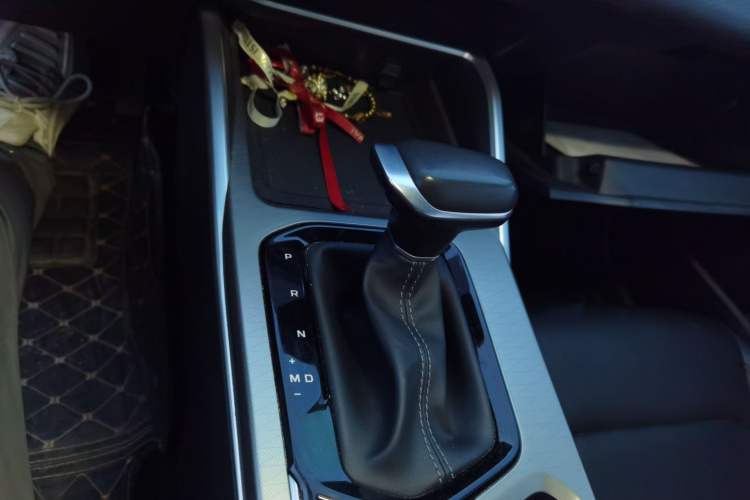 Used Geely Auto Emgrand 2022 4th Generation 1.5L CVT Luxury Model Gear Lever