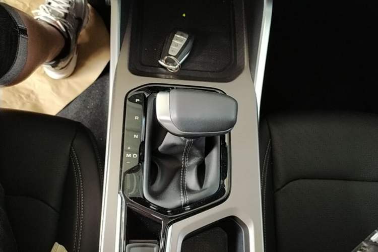 Used Geely Auto Emgrand 2022 4th Generation 1.5L CVT Luxury Model Gear Lever