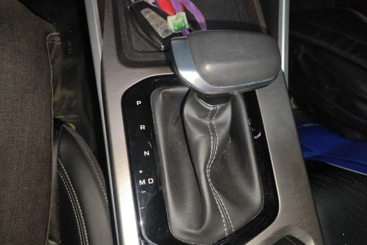 Used Geely Auto Emgrand 2022 4th Generation 1.5L CVT Luxury Model Gear Lever