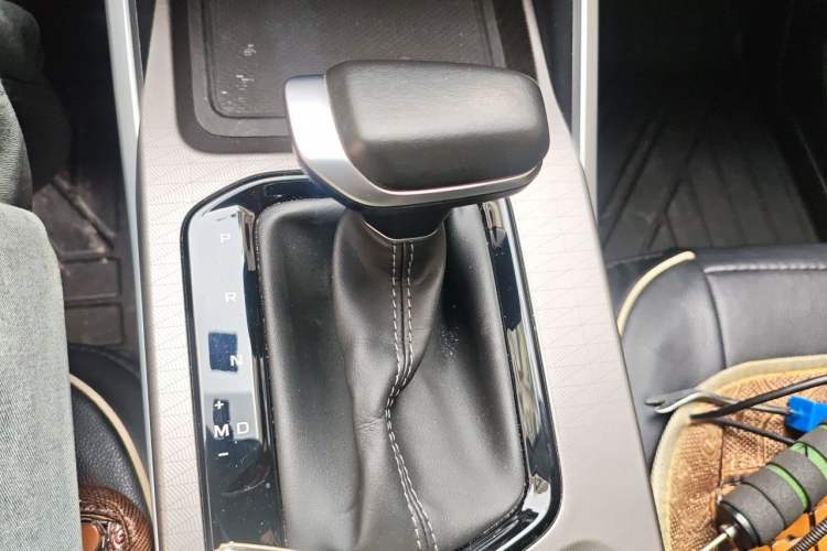 Used Geely Auto Emgrand 2022 4th Generation 1.5L CVT Luxury Model Gear Lever