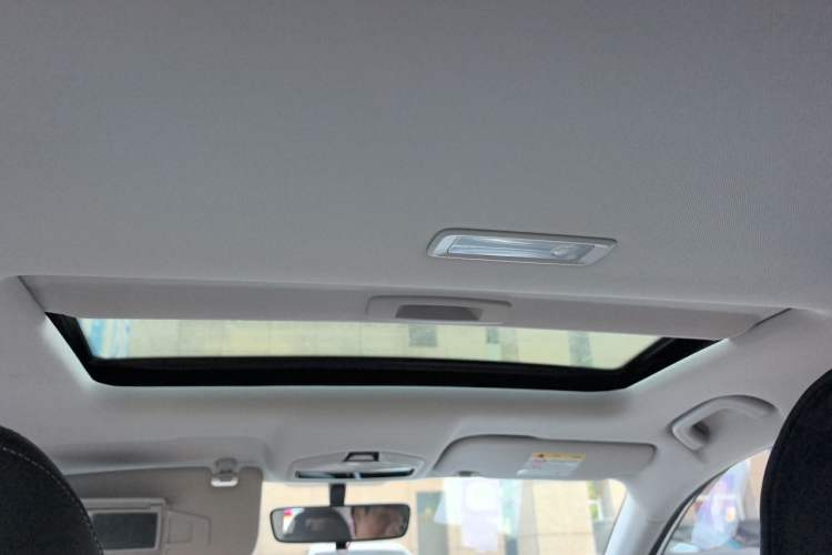 Used Geely Auto Emgrand 2022 4th Generation 1.5L CVT Luxury Model Headliner
