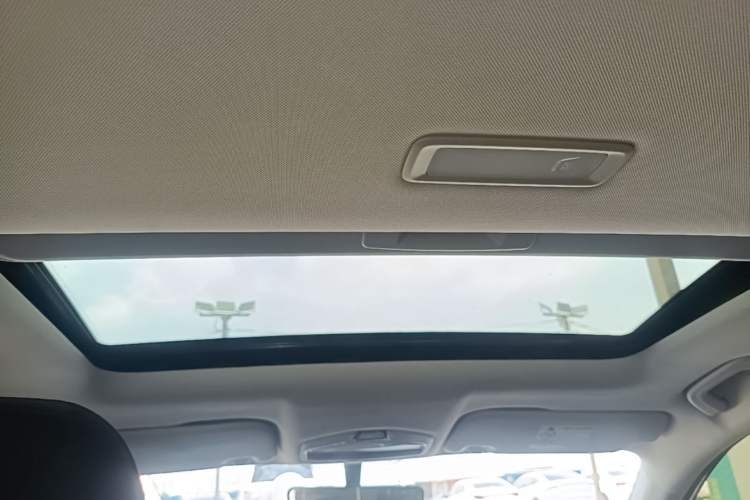 Used Geely Auto Emgrand 2022 4th Generation 1.5L CVT Luxury Model Headliner