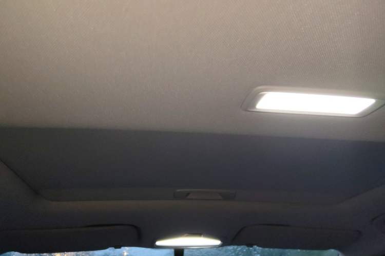 Used Geely Auto Emgrand 2022 4th Generation 1.5L CVT Flagship Model Headliner
