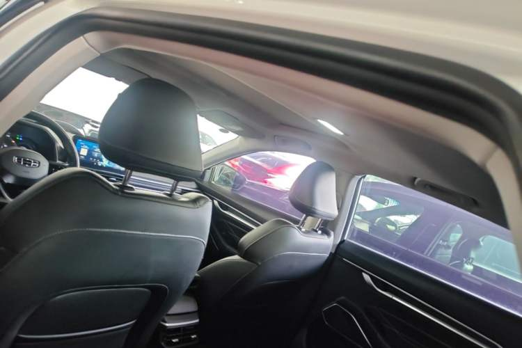 Used Geely Auto Emgrand 2022 4th Generation 1.5L CVT Luxury Model Headliner