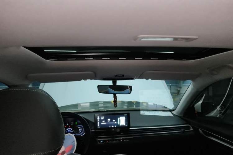 Used Geely Auto Emgrand 2022 4th Generation 1.5L CVT Luxury Model Headliner