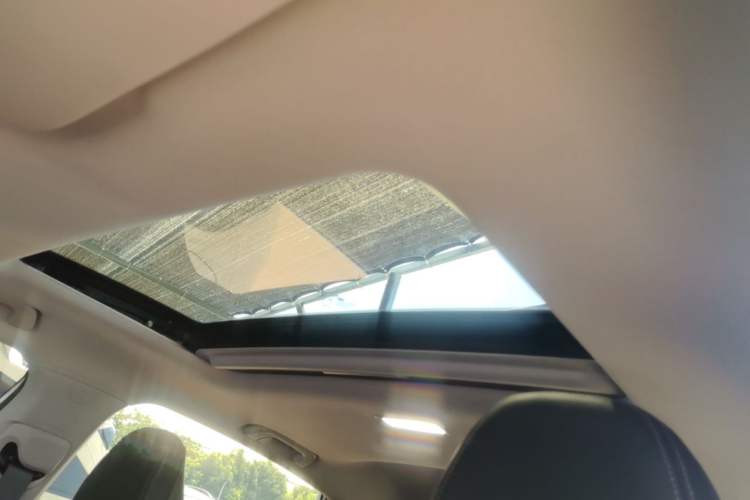 Used Geely Auto Emgrand 2022 4th Generation 1.5L CVT Luxury Model Headliner