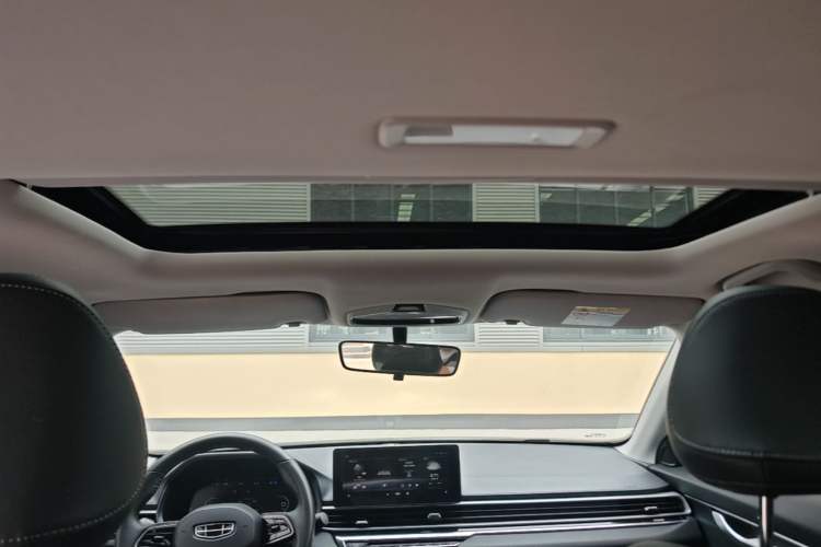 Used Geely Auto Emgrand 2022 4th Generation 1.5L CVT Luxury Model Headliner