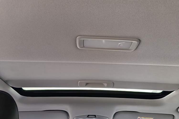 Used Geely Auto Emgrand 2022 4th Generation 1.5L CVT Luxury Model Headliner