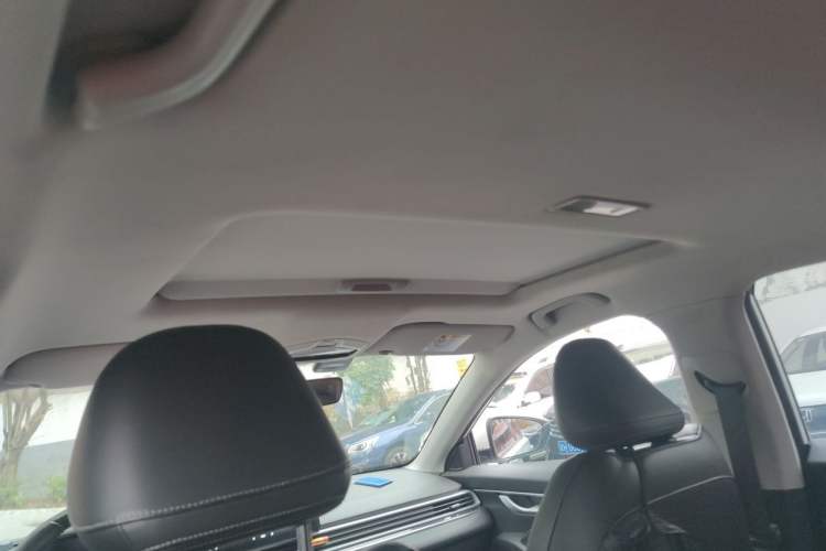 Used Geely Auto Emgrand 2022 4th Generation 1.5L CVT Luxury Model Headliner