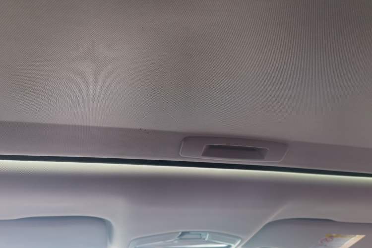 Used Geely Auto Emgrand 2022 4th Generation 1.5L CVT Luxury Model Headliner