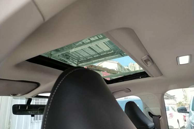 Used Geely Auto Emgrand 2022 4th Generation 1.5L CVT Luxury Model Headliner