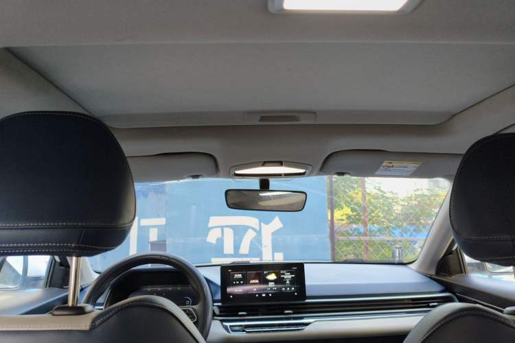 Used Geely Auto Emgrand 2022 4th Generation 1.5L CVT Flagship Model Headliner