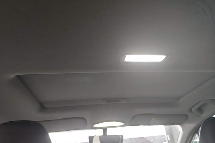 Used Geely Auto Emgrand 2022 4th Generation 1.5L CVT Luxury Model Headliner