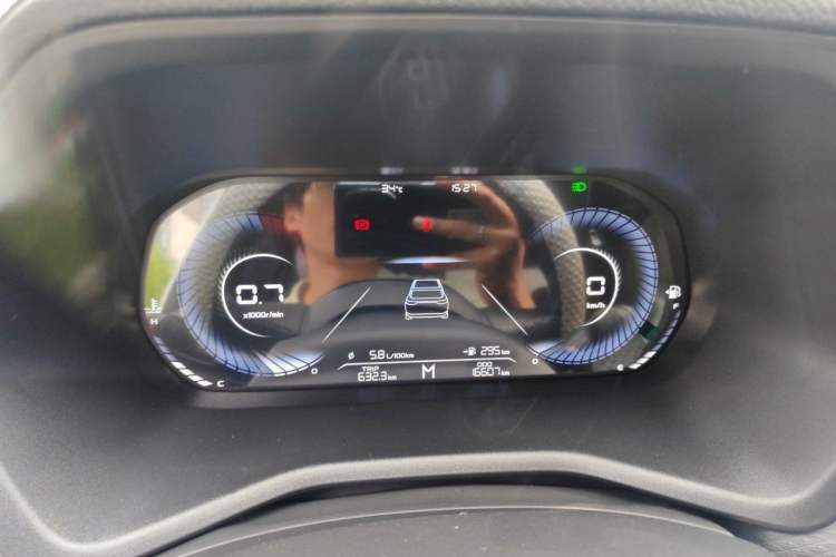 Used Geely Auto Emgrand 2022 4th Generation 1.5L Manual Elite Model Instrument Cluster