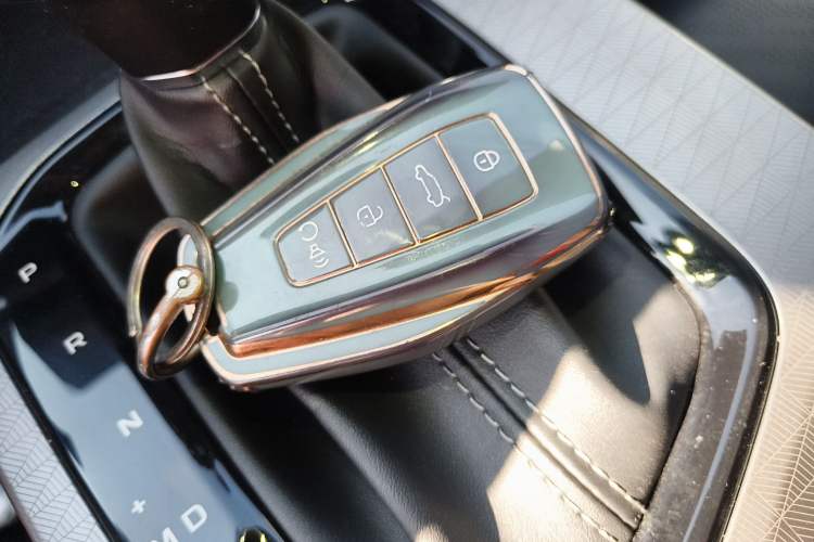 Used Geely Auto Emgrand 2022 4th Generation 1.5L CVT Luxury Model Interior 1